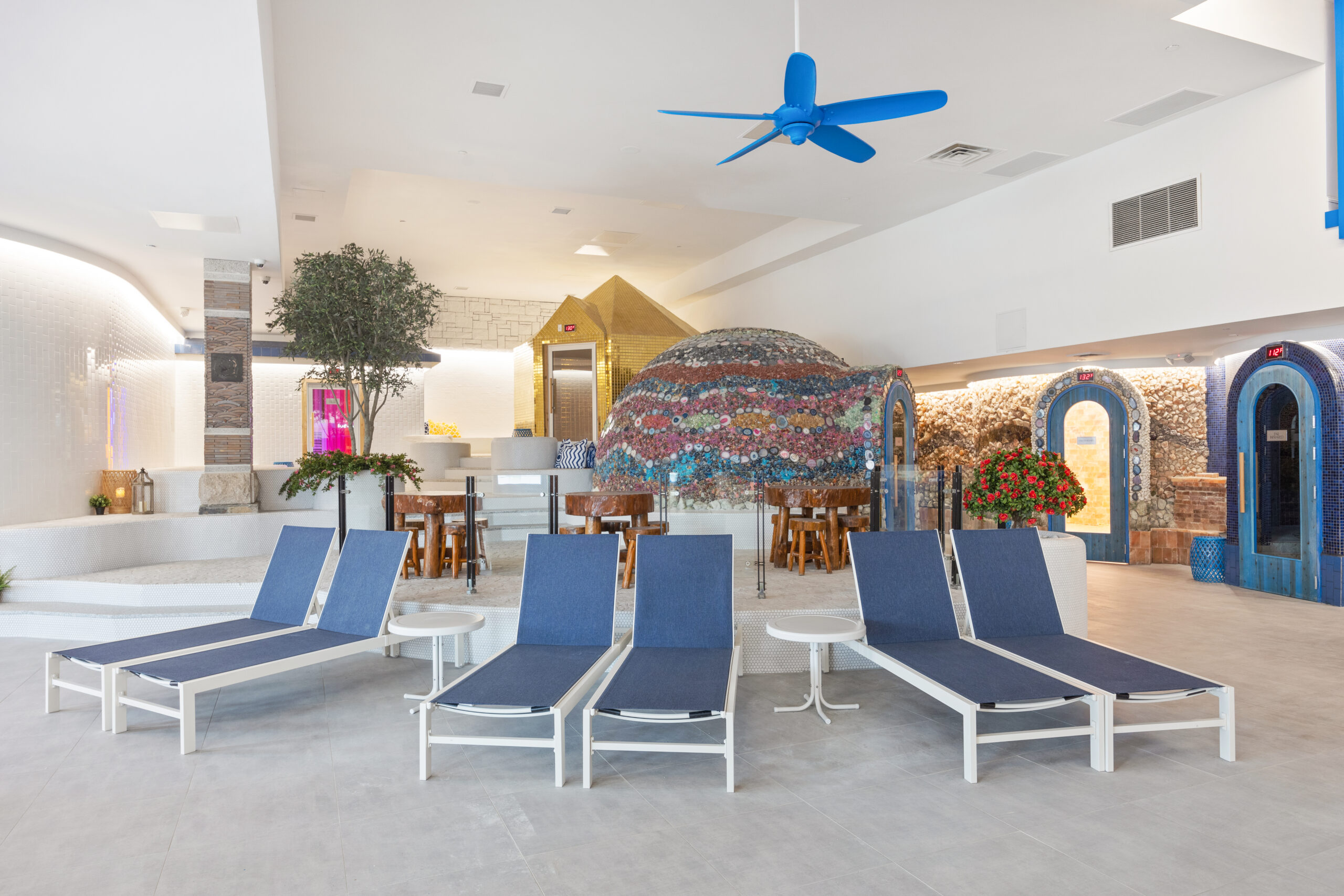 Lounge area right outside of Sauna Valley, in view of Halotherapy, Far Infrared, gold and Jade sauna.
